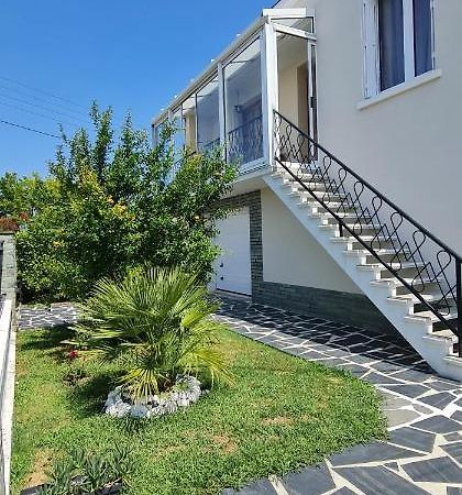 Belle Maison Avec Jardin Rdc T3 De 70M2 Vacances Ou Cure Thermale Rochefort المظهر الخارجي الصورة