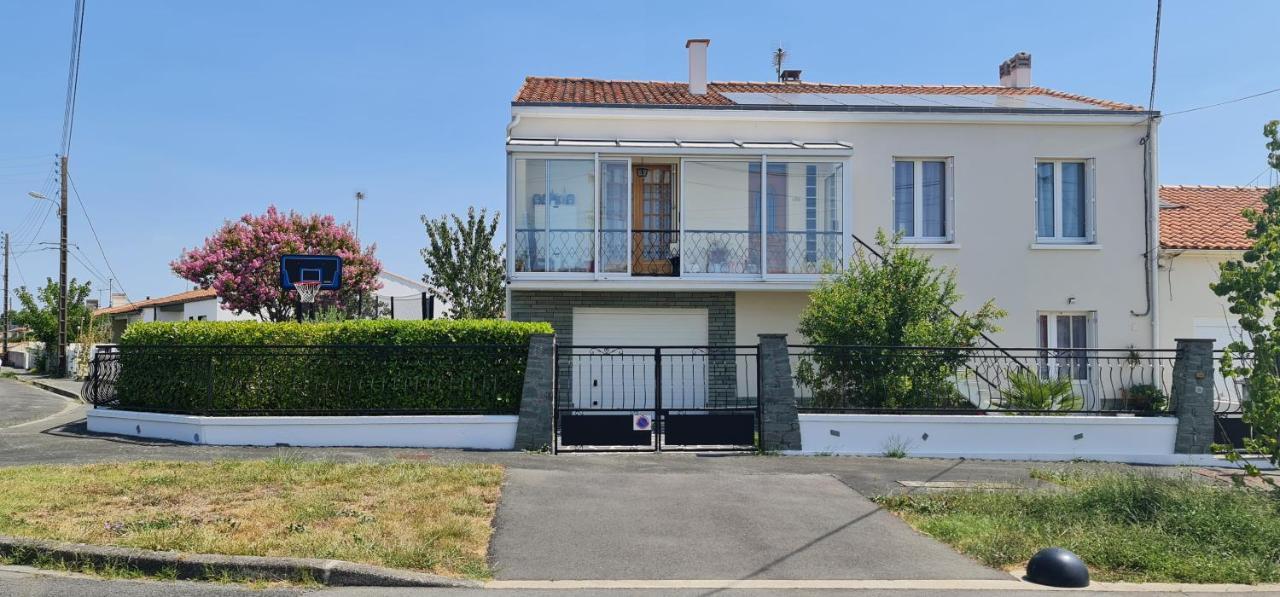 Belle Maison Avec Jardin Rdc T3 De 70M2 Vacances Ou Cure Thermale Rochefort المظهر الخارجي الصورة