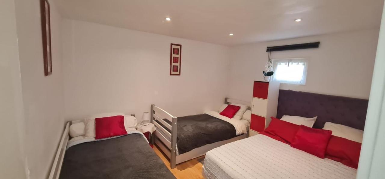 Belle Maison Avec Jardin Rdc T3 De 70M2 Vacances Ou Cure Thermale Rochefort المظهر الخارجي الصورة