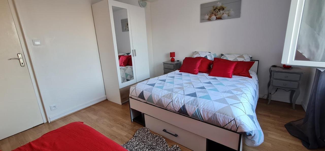 Belle Maison Avec Jardin Rdc T3 De 70M2 Vacances Ou Cure Thermale Rochefort المظهر الخارجي الصورة